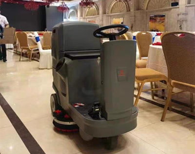 驾驶式洗地机 驾驶式洗地机