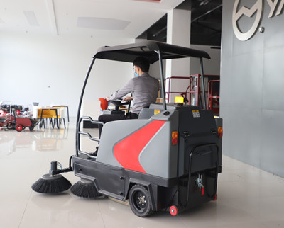 扬子扫地机 扬子扫地机