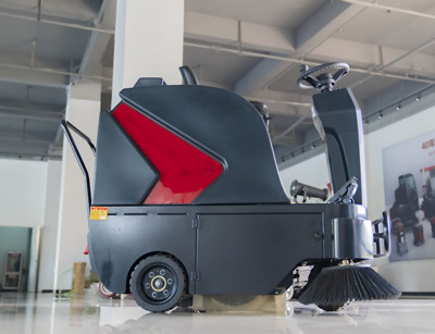 驾驶式扫地机 驾驶式扫地机