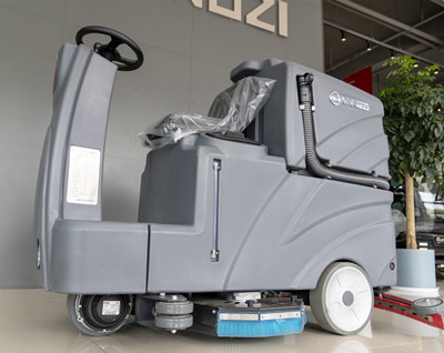 驾驶式洗地机 驾驶式洗地机