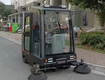 驾驶式扫地机 驾驶式扫地机
