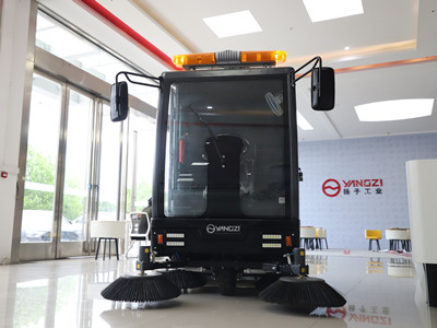 扫地车 扫地车