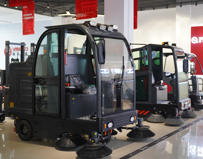 扫地车厂家 扫地车厂家