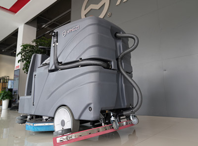 驾驶式洗地机 驾驶式洗地机